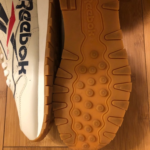 Reebok Retro Classic Leather Sneakers - M7.5 - Picture 4 of 5